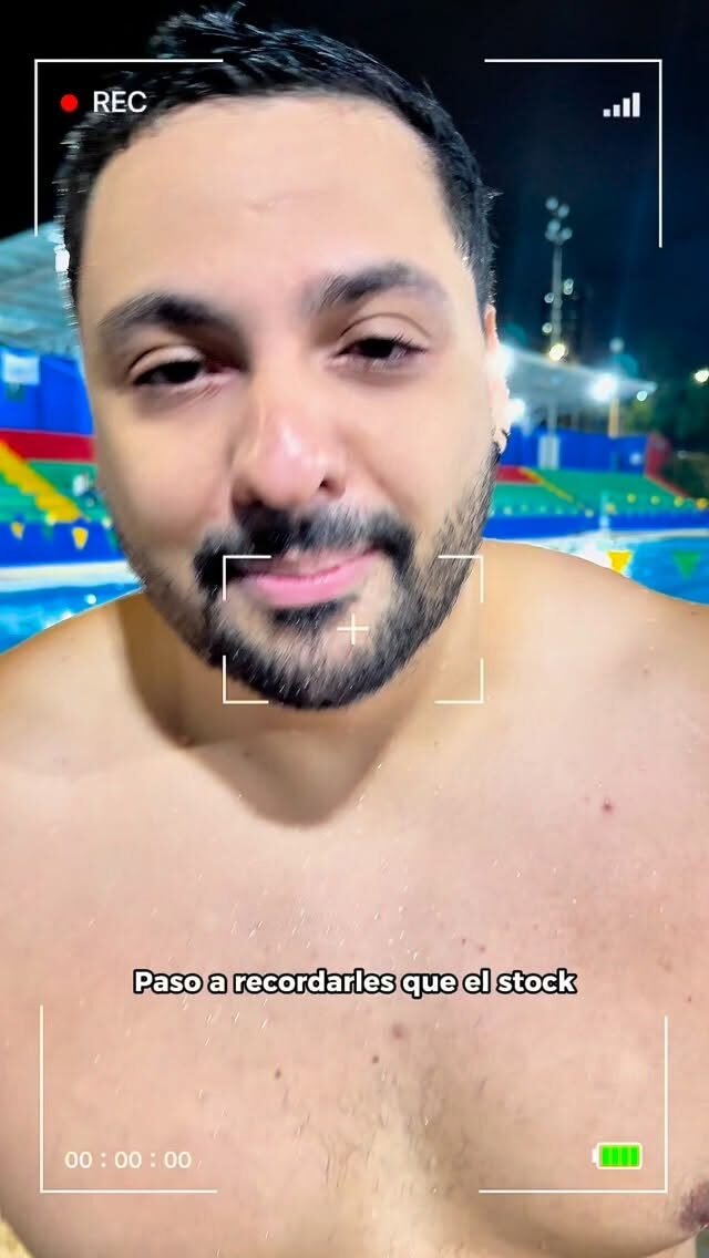 Instagram post from aquarel.col. This post is in position 2.