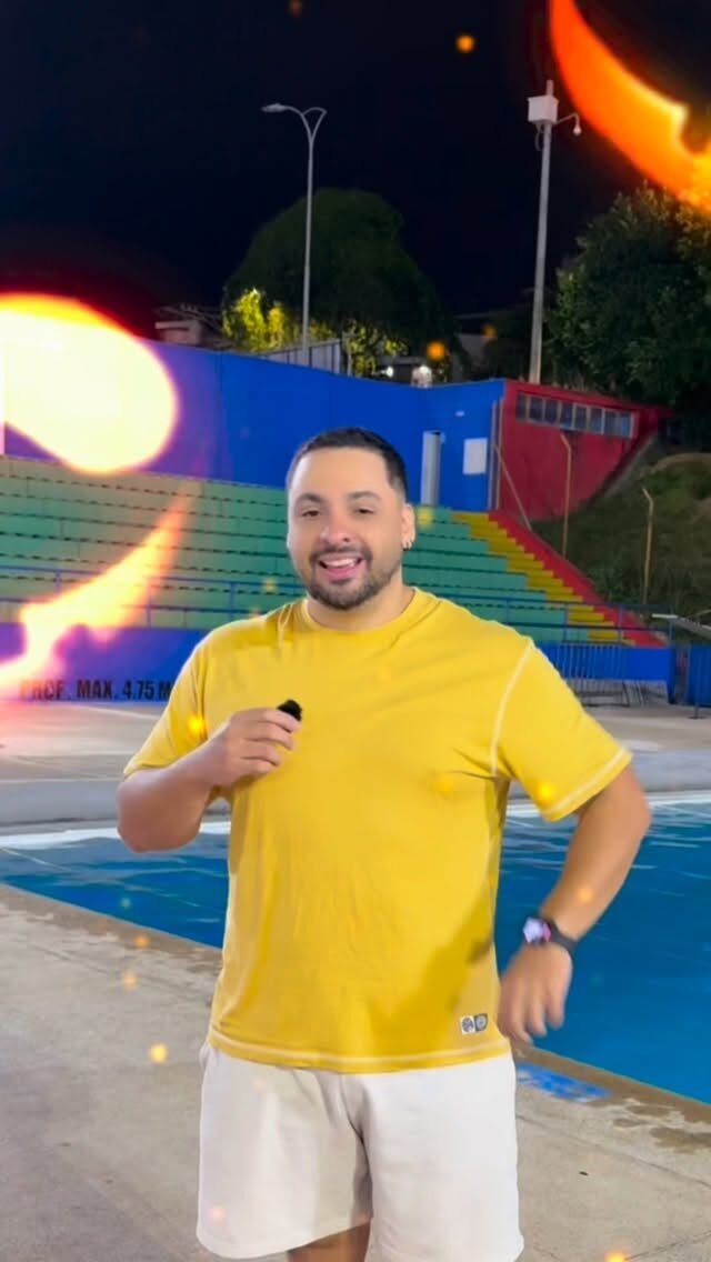 Instagram post from aquarel.col. This post is in position 3.